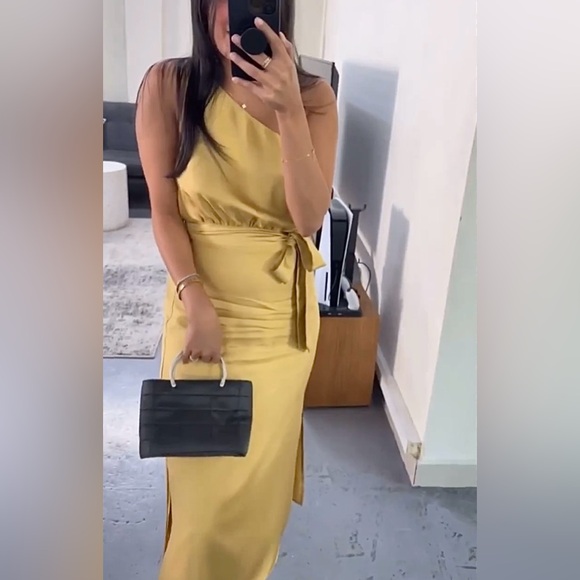 Chanel Vintage Micro Square Quilted Tote Handbag - Picture 6 of 14